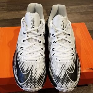 Nike Air Max Infuriate Low (Size: 11)